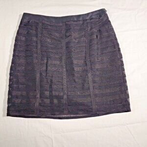 Ann Taylor Black A-Line Skirt with Grid detail. Size 8. #quietluxury #officecorp